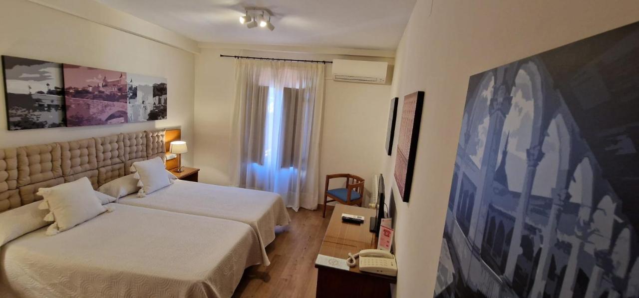 Hostal Santo Tome Toledo Eksteriør billede