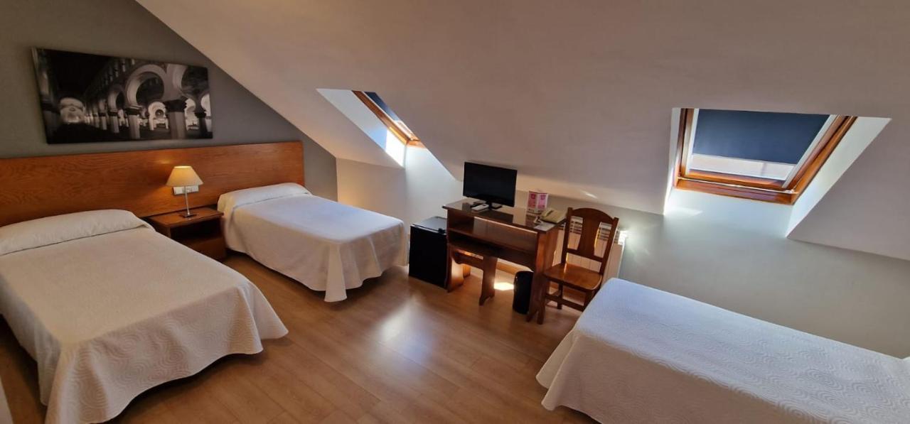 Hostal Santo Tome Toledo Eksteriør billede
